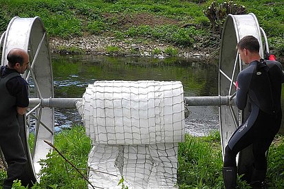 20150510_Ausbringung_Mobildeich_mit_Haspel